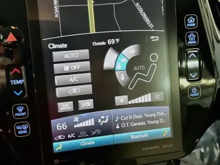 Toyota Prius Prime 2020 XLE 4dr Hatchback