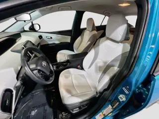 Toyota Prius Prime 2020 XLE 4dr Hatchback