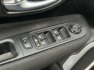 Jeep Renegade 2019 4x4 Latitude 4dr SUV