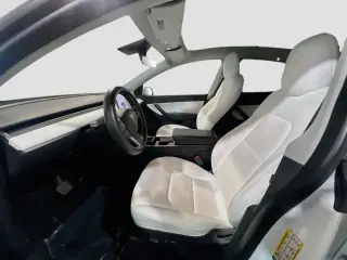 Tesla Model Y 2021 AWD Long Range 4dr Crossover
