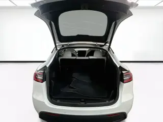 Tesla Model Y 2021 AWD Long Range 4dr Crossover