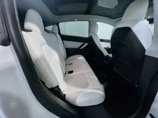 Tesla Model Y 2021 AWD Long Range 4dr Crossover