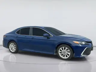 Toyota Camry 2024 LE 4dr Sedán