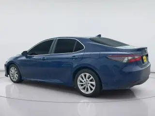 Toyota Camry 2024 LE 4dr Sedán