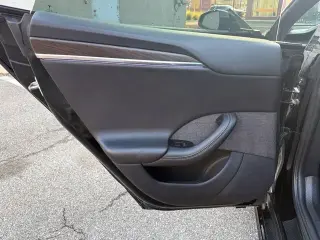 Tesla Model S 2023 AWD Gama Estándar 4 puertas Liftback
