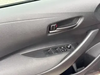 Toyota Corolla 2025 LE 4dr Sedán