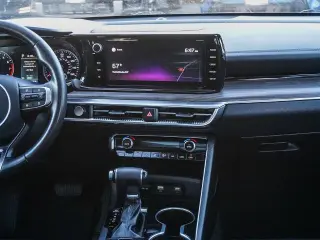 Kia K5 2021 EX 4dr Sedán