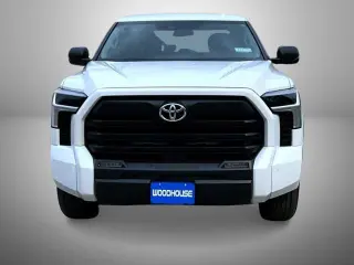 Toyota Tundra 2024 4x4 SR5 4dr CrewMax Cab Pickup SB