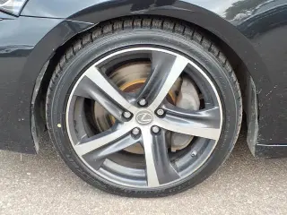 Sedán Lexus IS 300 2020 AWD 4p
