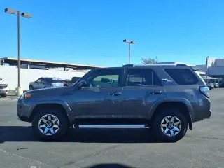 Toyota 4Runner 2018 4x4 TRD Off-Road 4dr SUV