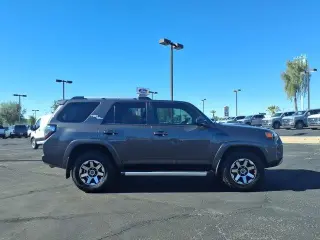 Toyota 4Runner 2018 4x4 TRD Off-Road 4dr SUV