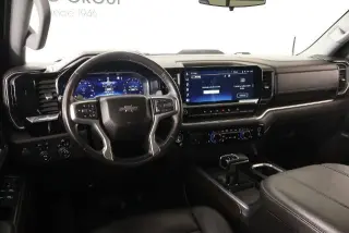 Chevrolet Silverado 1500 2023 4x4 LT Trail Boss Cabina Crew Cab de 4 puertas y caja corta de 5.8 pies