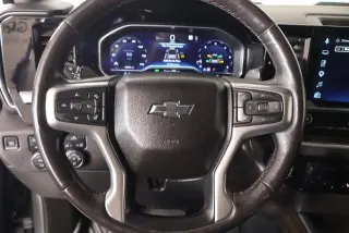 Chevrolet Silverado 1500 2023 4x4 LT Trail Boss Cabina Crew Cab de 4 puertas y caja corta de 5.8 pies