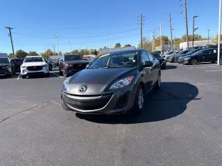 Mazda Mazda3 2011 i Touring 4dr Sedan 5M