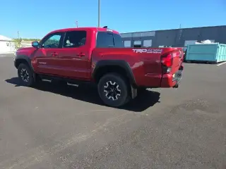 Toyota Tacoma 2019 4x4 SR V6 4 puertas Doble Cabina 5.0 pies SB