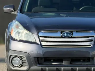 Subaru Outback 2013 AWD 2.5i Premium de 4 puertas, vagoneta, transmisión variable continua (CVT)