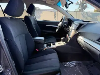 Subaru Outback 2013 AWD 2.5i Premium de 4 puertas, vagoneta, transmisión variable continua (CVT)