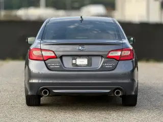 Subaru Legacy 2016 AWD 3.6R Limited Sedán de 4 puertas