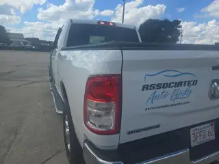 Ram 3500 2019 4x4 Big Horn Cabina Doble de 4 puertas, caja corta de 6.3 pies, rueda trasera sencilla (SRW), camioneta