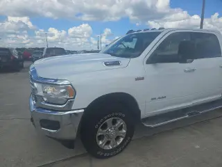 Ram 3500 2019 4x4 Big Horn Cabina Doble de 4 puertas, caja corta de 6.3 pies, rueda trasera sencilla (SRW), camioneta