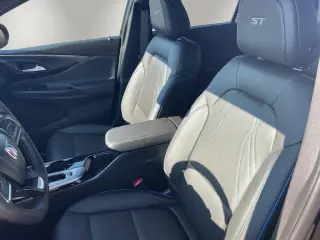 Buick Envista 2026 Sport Touring de 4 puertas crossover