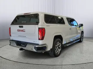 GMC Sierra 1500 2025 4x4 SLT 4 puertas Cabina Doble Caja Corta de 5.8 pies