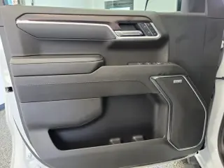 GMC Sierra 1500 2025 4x4 SLT 4 puertas Cabina Doble Caja Corta de 5.8 pies
