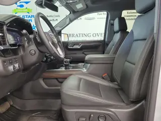 GMC Sierra 1500 2025 4x4 SLT 4 puertas Cabina Doble Caja Corta de 5.8 pies