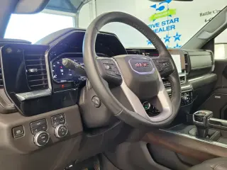 GMC Sierra 1500 2025 4x4 SLT 4 puertas Cabina Doble Caja Corta de 5.8 pies