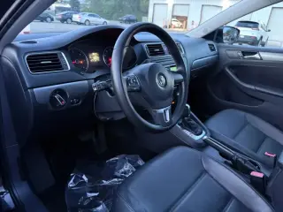 Volkswagen Jetta 2013 TDI Sedán 4 puertas 6A