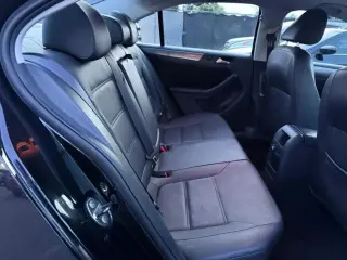 Volkswagen Jetta 2013 TDI Sedán 4 puertas 6A