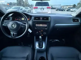 Volkswagen Jetta 2013 TDI Sedán 4 puertas 6A