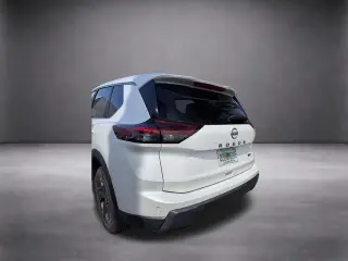 Nissan Rogue 2024 SV 4 puertas crossover
