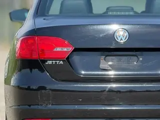 Volkswagen Jetta 2013 SE PZEV Sedán de 4 puertas 6A