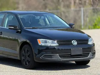 Volkswagen Jetta 2013 SE PZEV Sedán de 4 puertas 6A