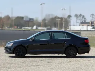 Volkswagen Jetta 2013 SE PZEV Sedán de 4 puertas 6A