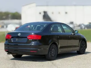 Volkswagen Jetta 2013 SE PZEV Sedán de 4 puertas 6A