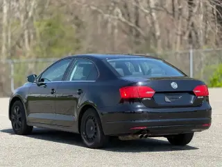 Volkswagen Jetta 2013 SE PZEV Sedán de 4 puertas 6A