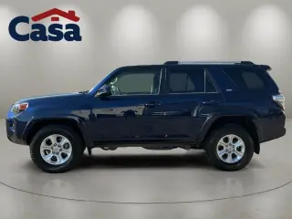 Toyota 4Runner 2023 4x2 SR5 4 puertas SUV