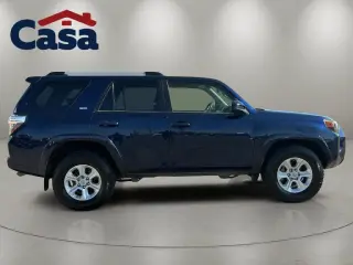 Toyota 4Runner 2023 4x2 SR5 4 puertas SUV
