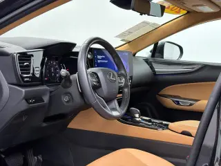 Lexus NX 350 2023 AWD Premium 4 puertas Crossover