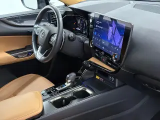 Lexus NX 350 2023 AWD Premium 4 puertas Crossover