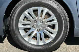 Toyota Sienna 2016 Limited Mini-Van de 4 puertas y 7 pasajeros