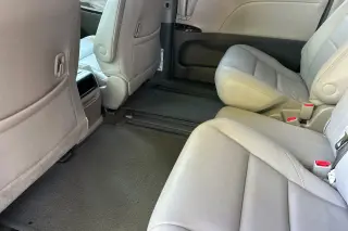 Toyota Sienna 2016 Limited Mini-Van de 4 puertas y 7 pasajeros