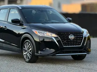 Nissan Kicks 2021 SV Crossover de 4 puertas