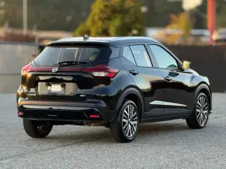 Nissan Kicks 2021 SV Crossover de 4 puertas