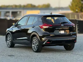 Nissan Kicks 2021 SV Crossover de 4 puertas