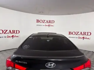 Hyundai ELANTRA 2015 SE Sedán 4p 6M
