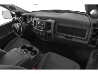 Camioneta Ram 3500 2018 4x4 Laramie de 4 puertas, cabina doble, caja larga de 8 pies y rueda trasera doble