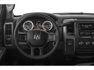 Camioneta Ram 3500 2018 4x4 Laramie de 4 puertas, cabina doble, caja larga de 8 pies y rueda trasera doble
